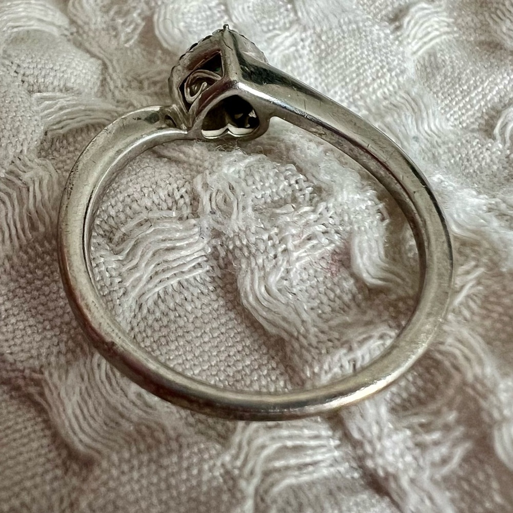 Kay Jewelers Heart Ring - Picture 2 of 2